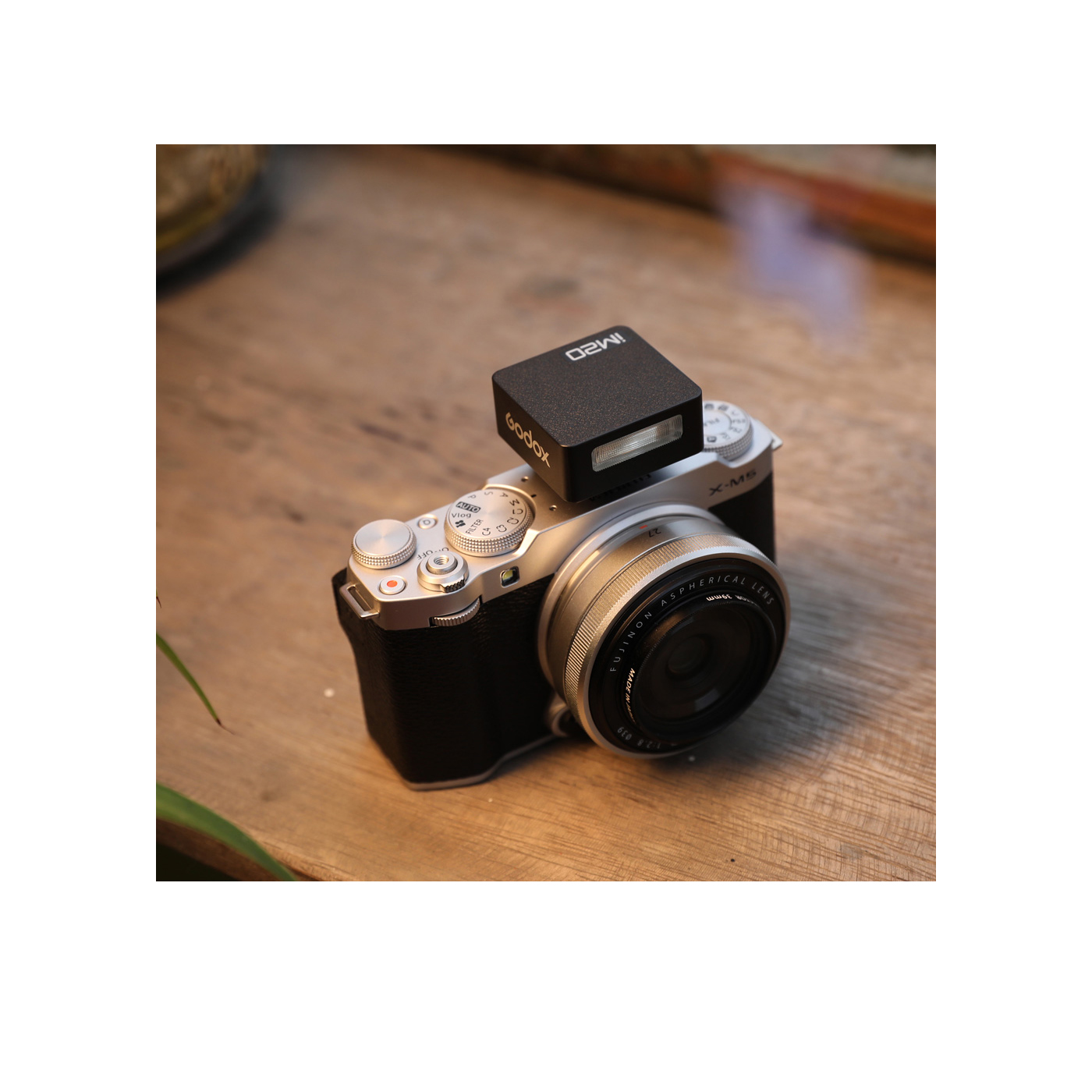 GODOX IM20 Flash Mini Con Ricarica USB-C – Peso 30 G, 440 Scatti A Piena Potenza, 5 Livelli Di Potenza, Attacco Universale Per Canon Nikon Fuji Sony