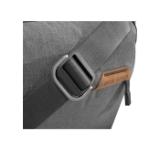 PEAK129210-LANG1-0658f175-cd64-4630-817e-38a6fb01cc86