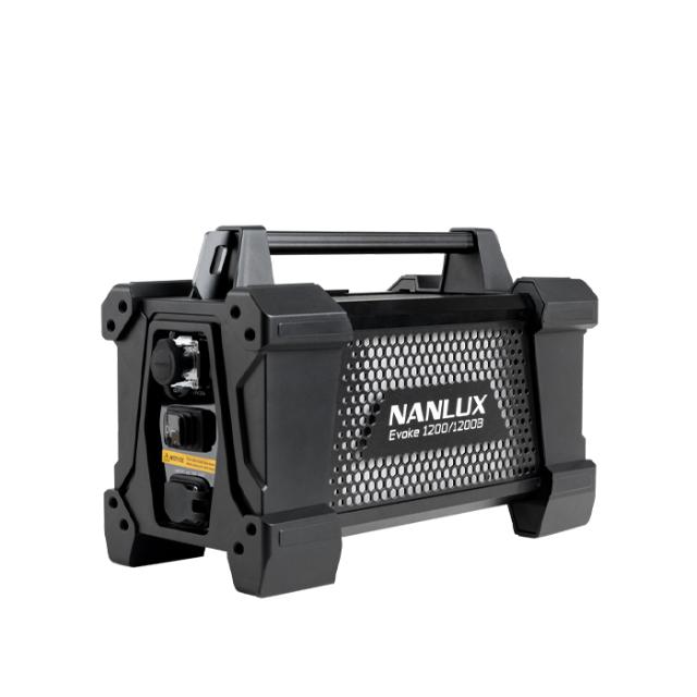 NANLUX EVOKE 1200B BICOLOR KIT W/ FRESNEL & CASE