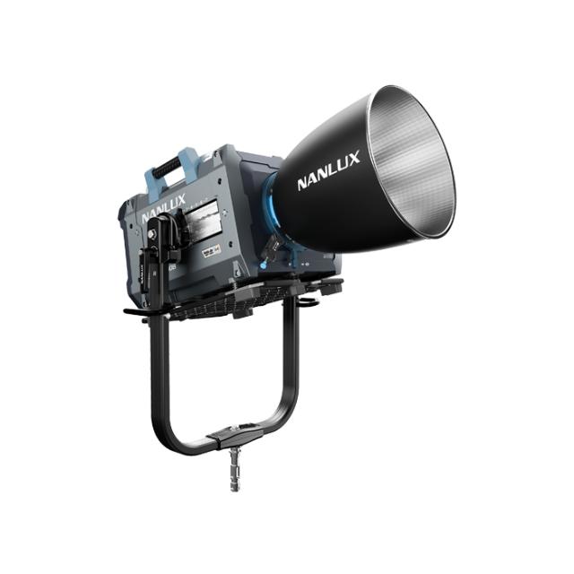 NANLUX EVOKE 5000B SPOTLIGHT WITH 45° REFLECTOR //