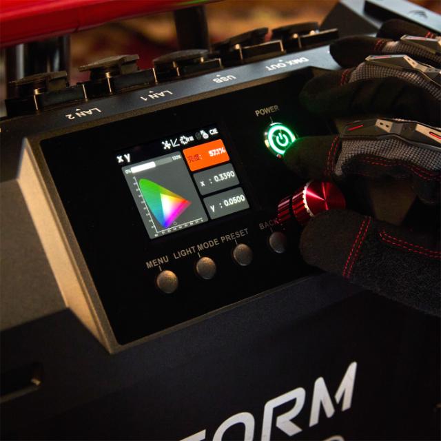 APUTURE STORM XT52