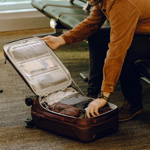 Peak Design Roller Pro Carry-On, Eclipse