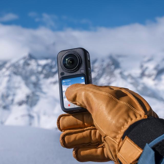 Insta360 X6 Standard Bundle Midnight Black