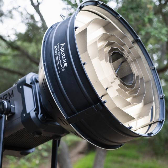 APUTURE STORM PARALLEL BEAM 70