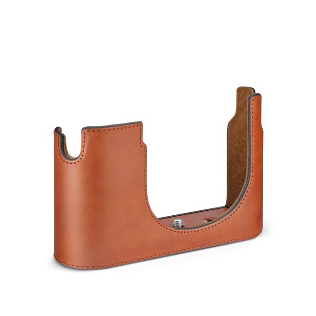 LEICA Q3 LEATHER HALFCASE COGNAC