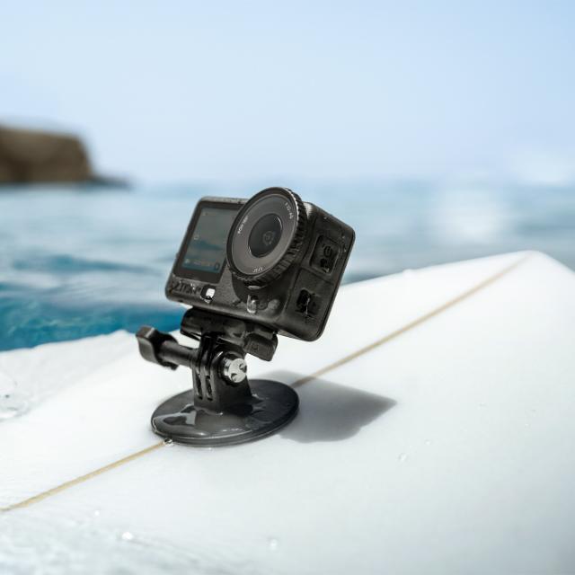 DJI Osmo Action 6 Adventure Combo