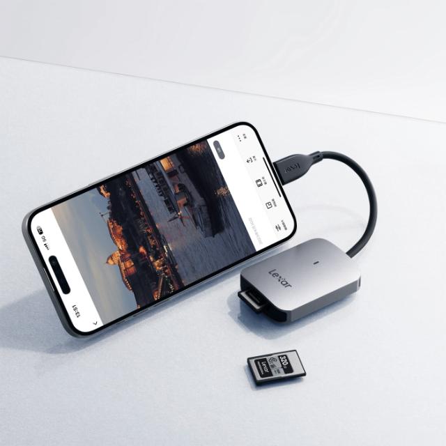 LEXAR CFEXPRESS TYPE A UHS-II CARDREADER USB-C