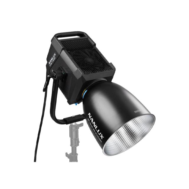 NANLUX EVOKE 2400B SPOT FLIGHTCASE, REFLECTOR& BAG