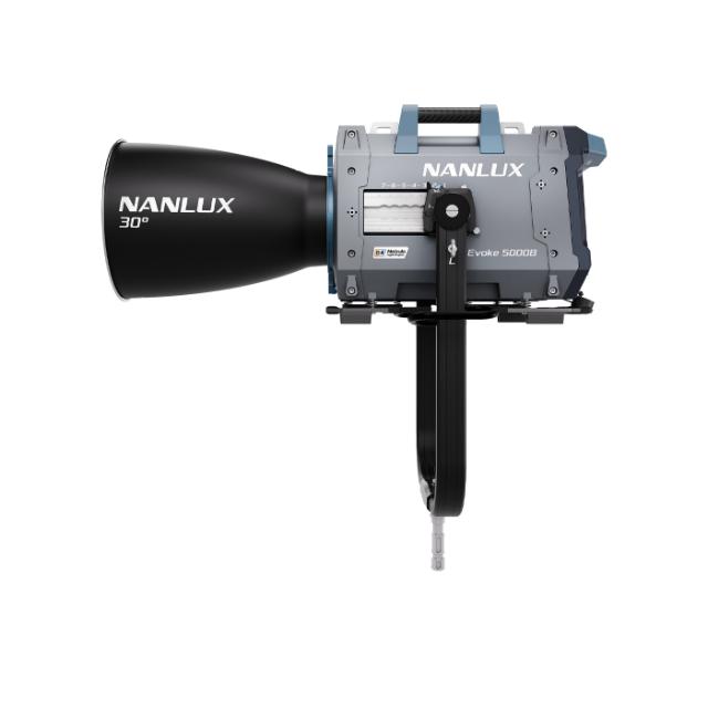 NANLUX EVOKE 5000B IN FLIGHTCASE W/ 30° REFLECTOR
