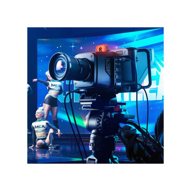 BLACKMAGIC STUDIO CAMERA 6K PRO EF-MOUNT