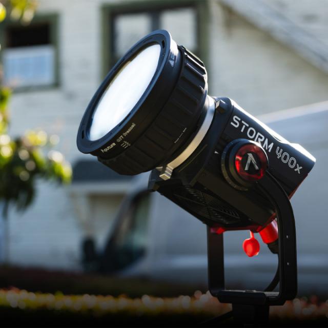 APUTURE CF7 FRESNEL AND BARN DOORS KIT