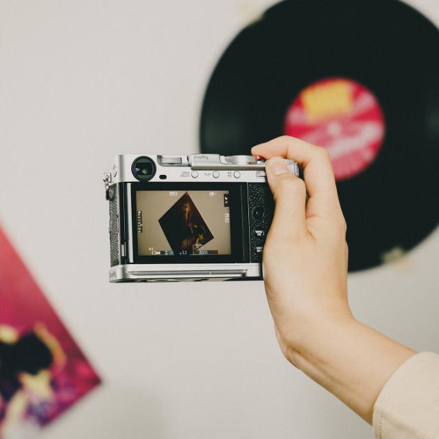 SmallRig 5451 Thumb Grip for Fuji X-E5 Silver