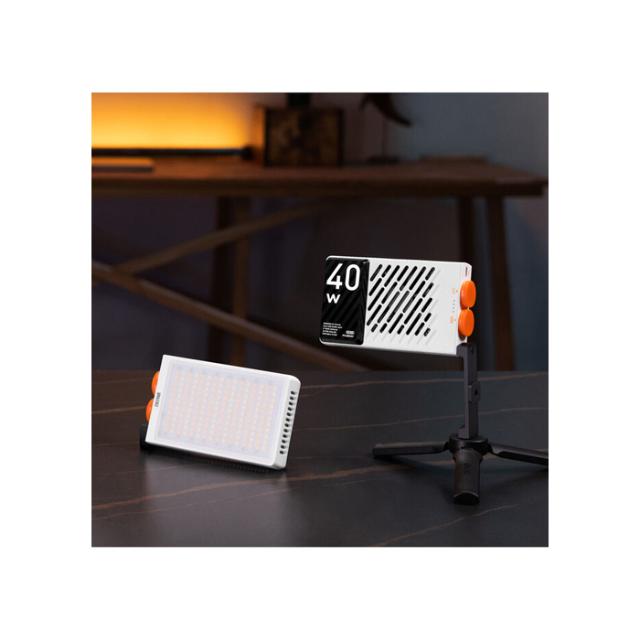 ZHIYUN FIVERAY M40 POCKET LIGHT