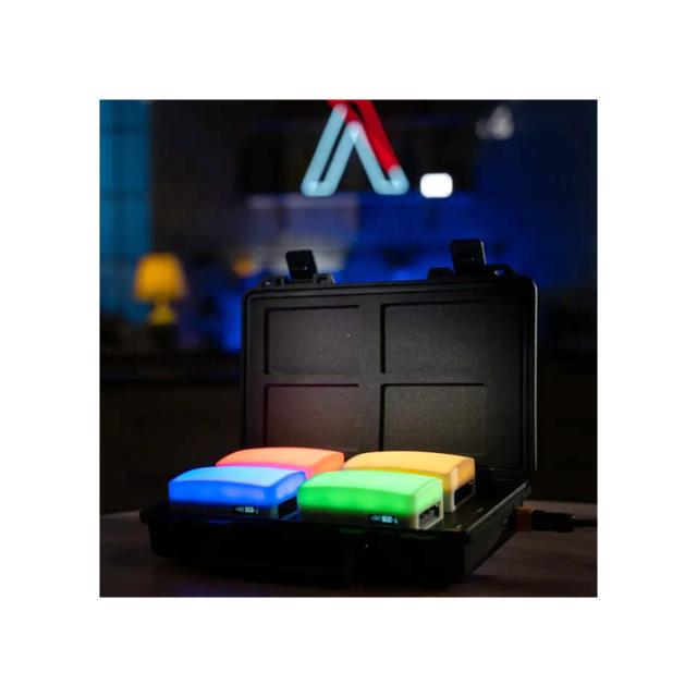 APUTURE MC 4 LIGHT WIRELESS CHARGING CASE