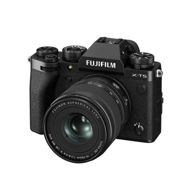 FUJI X-T5 KIT 16-50MM F/2,8-4,8 R LM WR BLACK