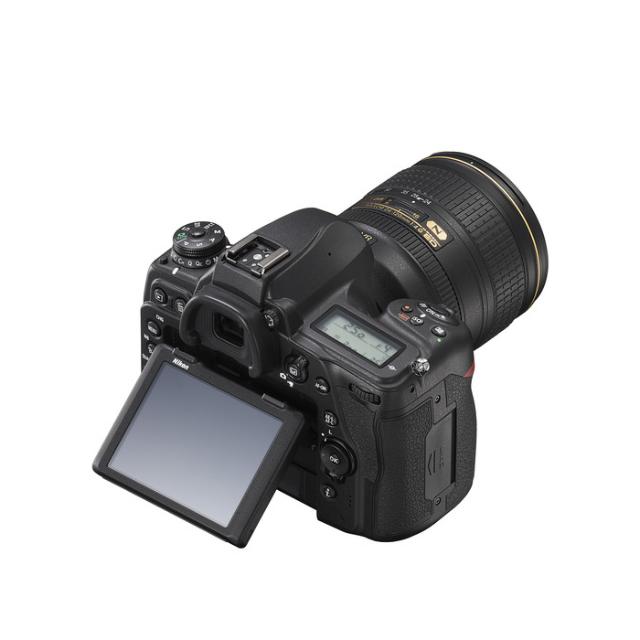 NIKON D780 CAMERA 24-120 KIT
