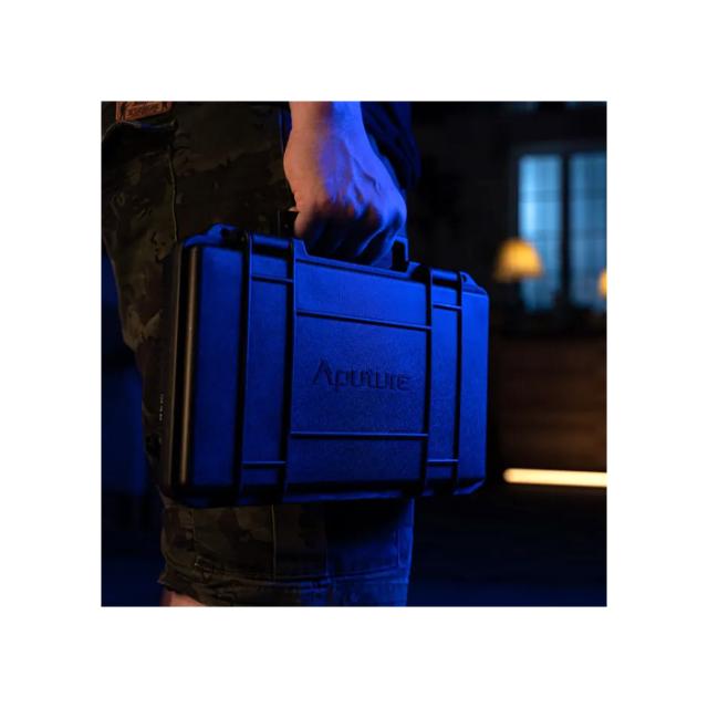 APUTURE MC 4 LIGHT WIRELESS CHARGING CASE