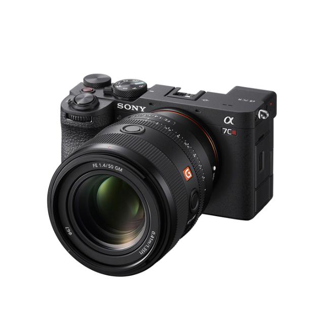 SONY ALPHA A7C R CAMERA BLACK