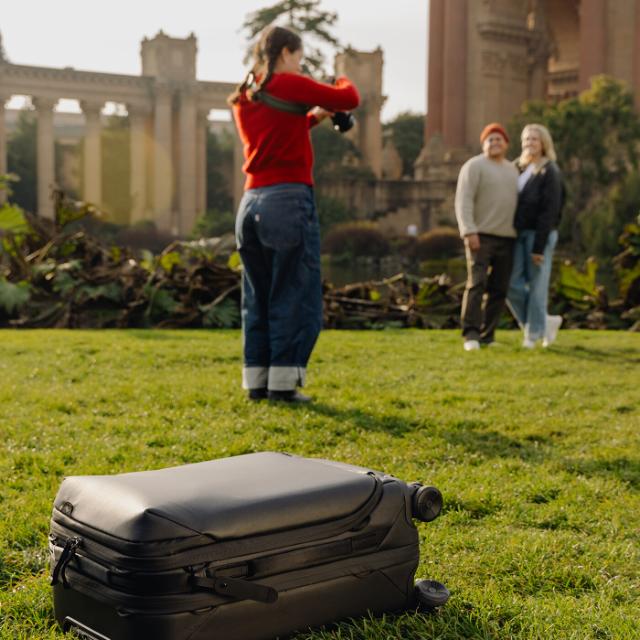 Peak Design Roller Pro Carry-On, Black