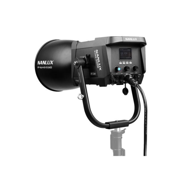 NANLUX EVOKE 2400B SPOT W/ FLIGHTCASE & REFLECTOR