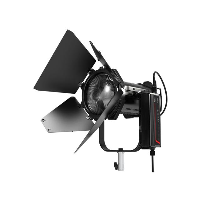 Fiilex Q8 Color w/ Lumen Radio (340W) + Barndoor +