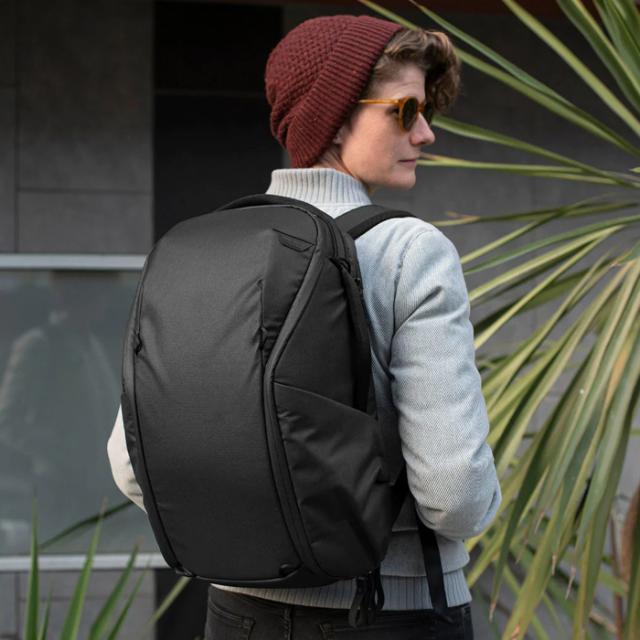 PEAK DESIGN EVERYDAY BACKPACK 20L ZIP - BLACK