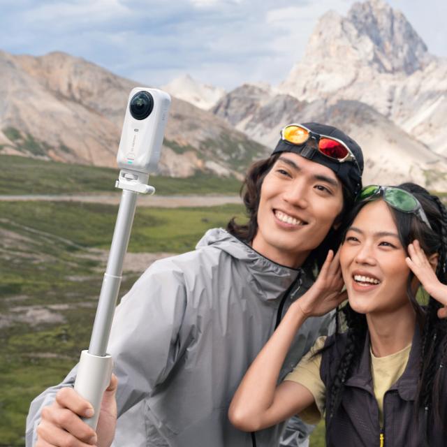 Insta360 X6 Standard Bundle Arctic White